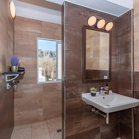 On The Voramar By Sealand * Port de Pollença