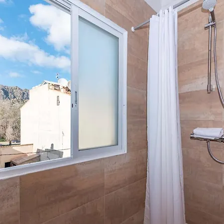 On The Voramar By Sealand 波连萨港