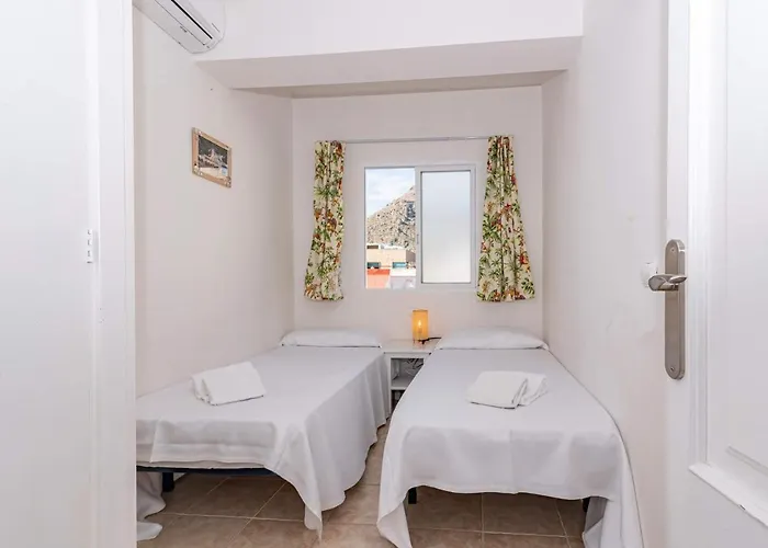 On The Voramar By Sealand Поланко